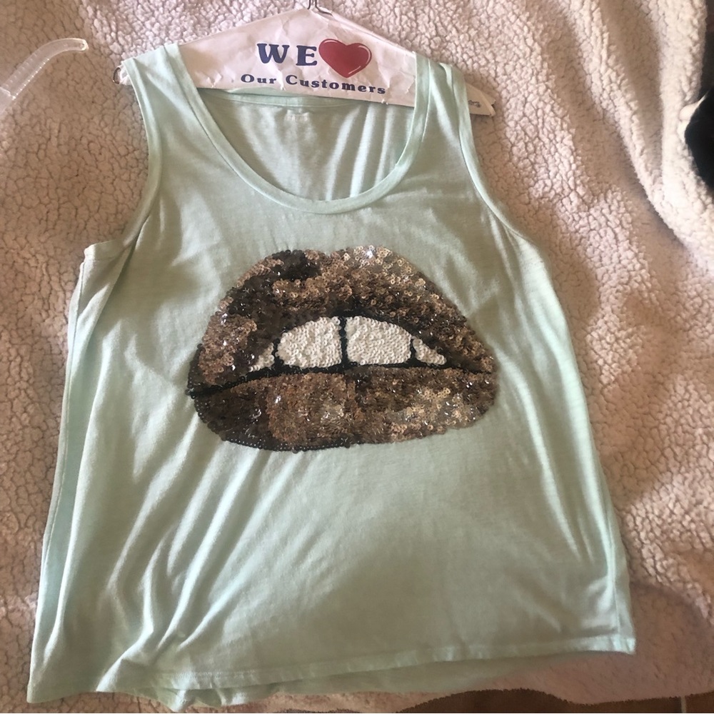 Express Casual Tank top with sequin mouth